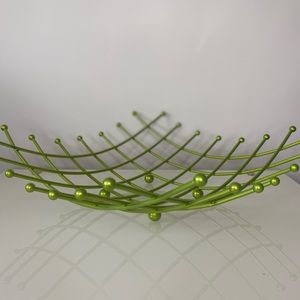 Brand new fruit basket